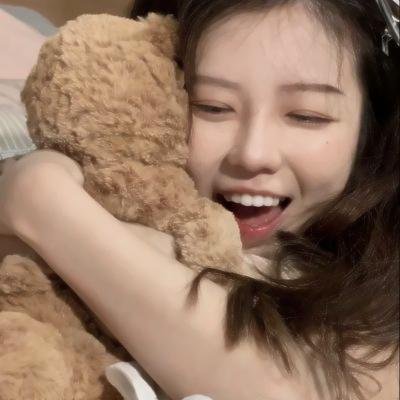 科举写小说，女帝破防了